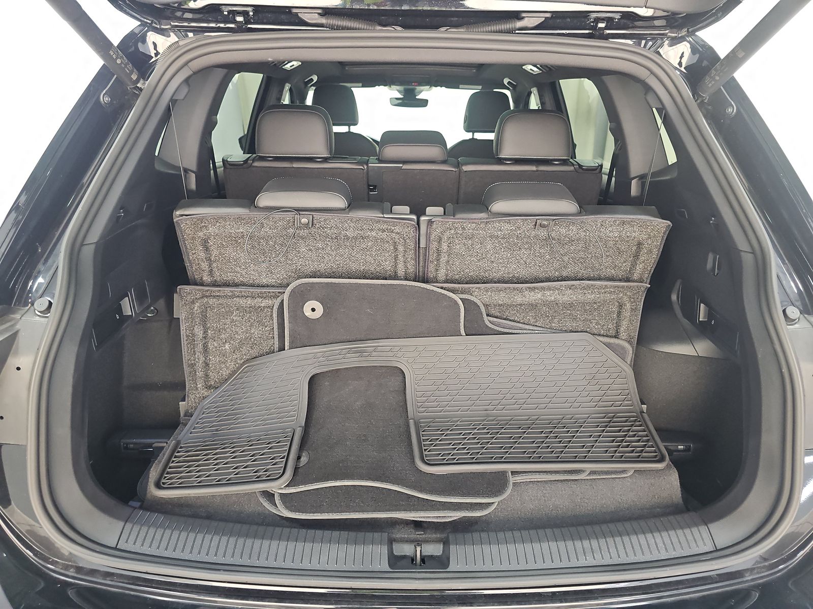 2024 Volkswagen Tiguan 2.0T SE R-Line Black FWD