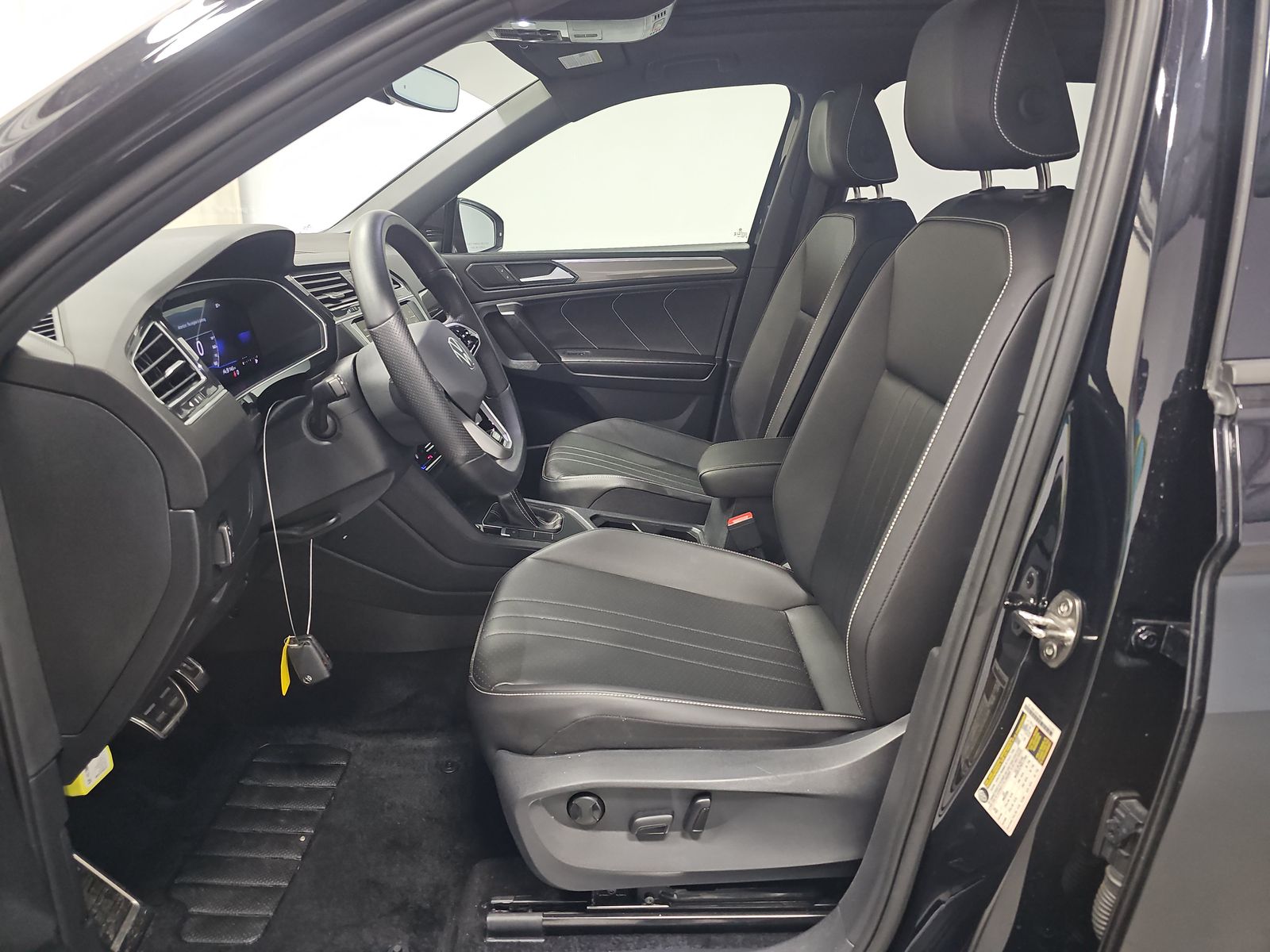 2024 Volkswagen Tiguan 2.0T SE R-Line Black FWD