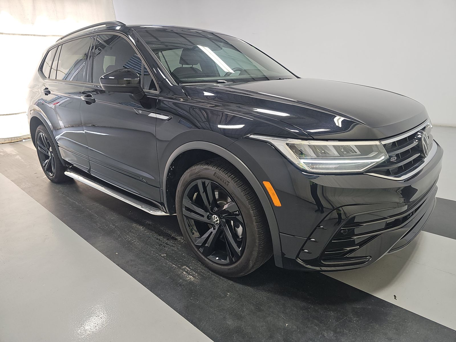 2024 Volkswagen Tiguan 2.0T SE R-Line Black FWD