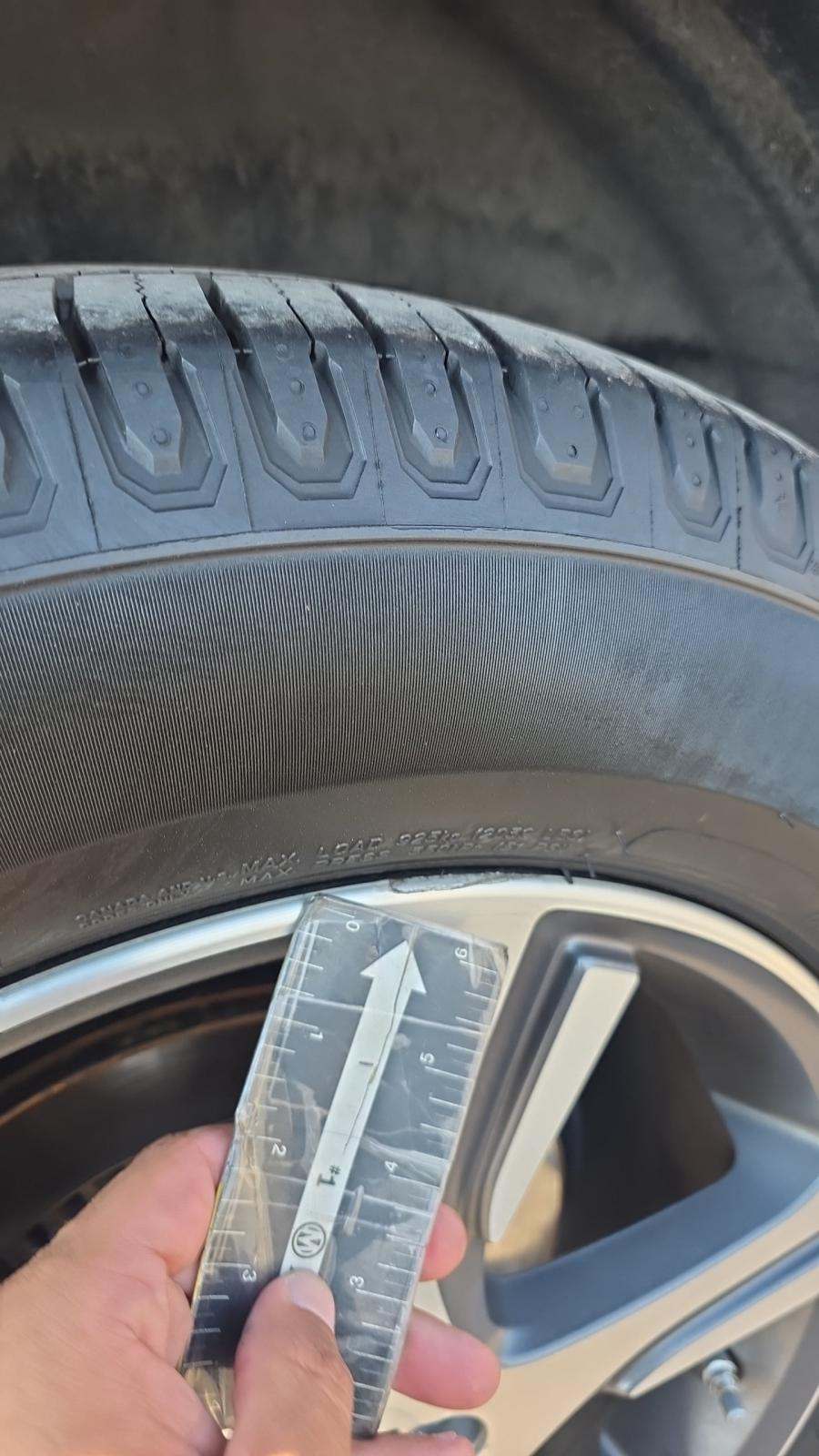 2015 Volvo XC60 T6 Platinum AWD