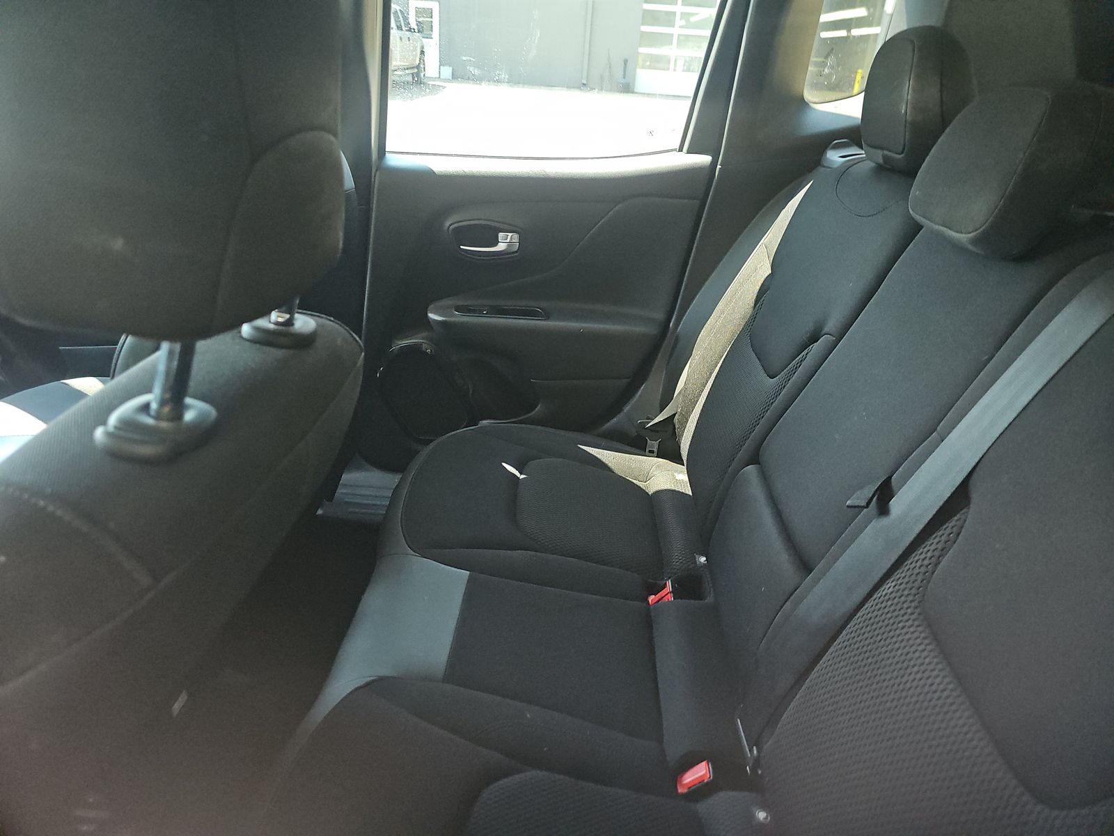 2019 Jeep Renegade Latitude Altitude Edition FWD