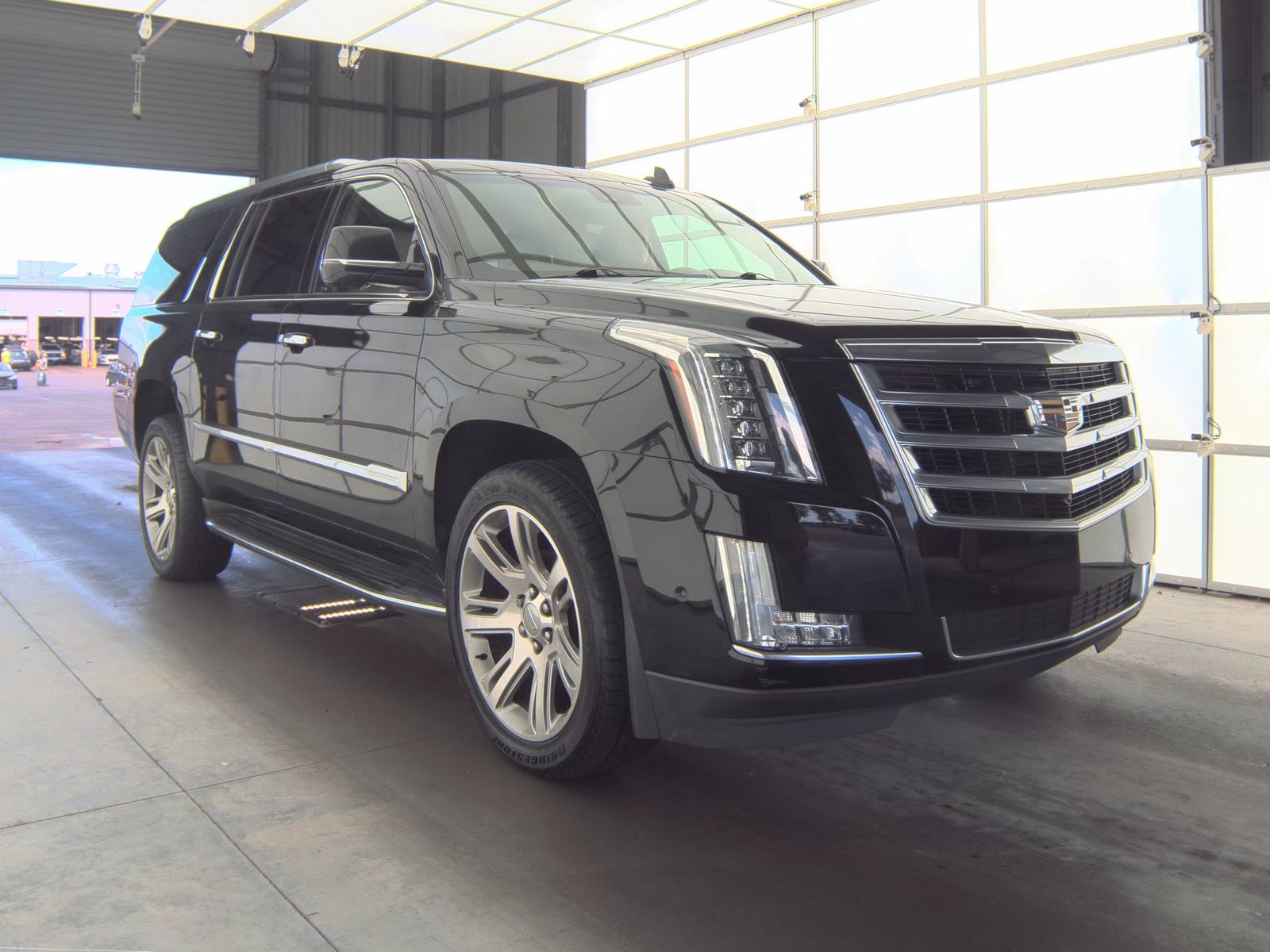 2018 Cadillac Escalade ESV Luxury AWD