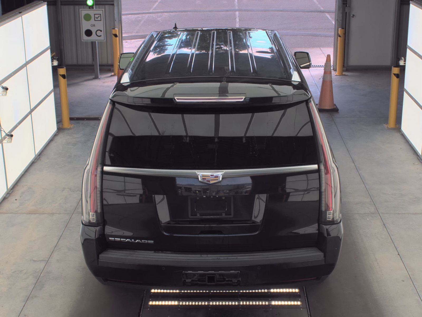 2018 Cadillac Escalade ESV Luxury AWD