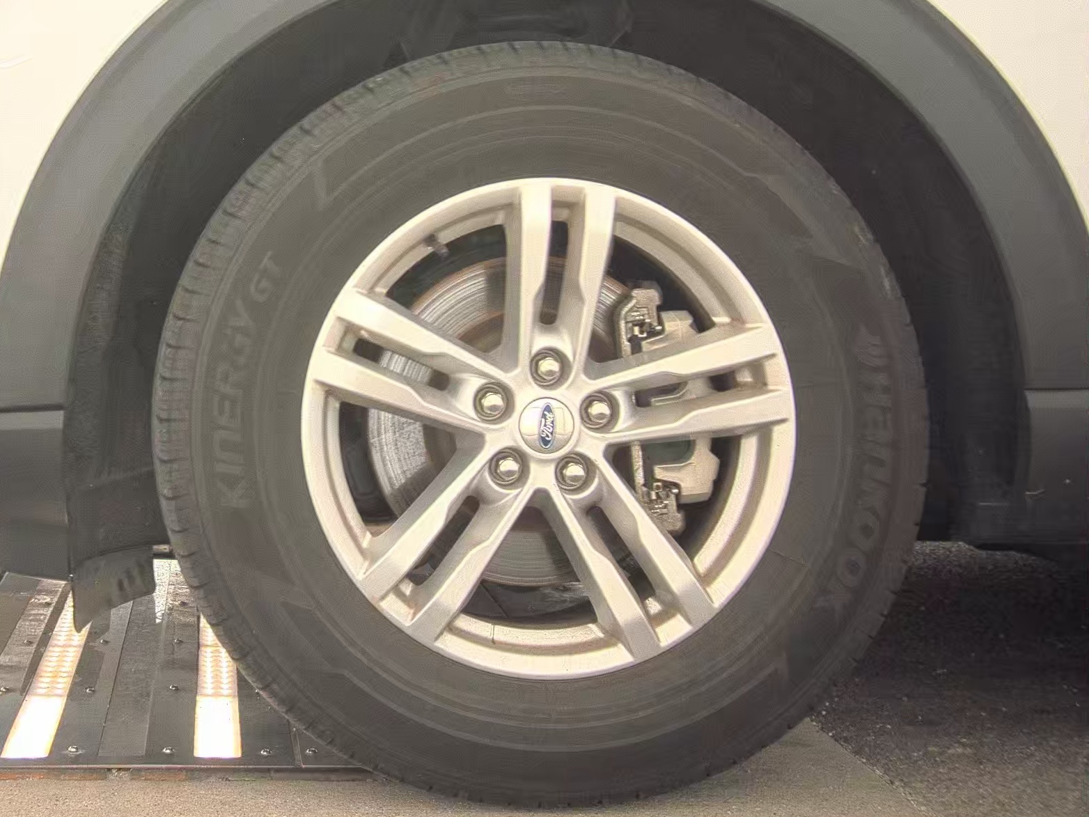 2020 Ford Explorer XLT AWD