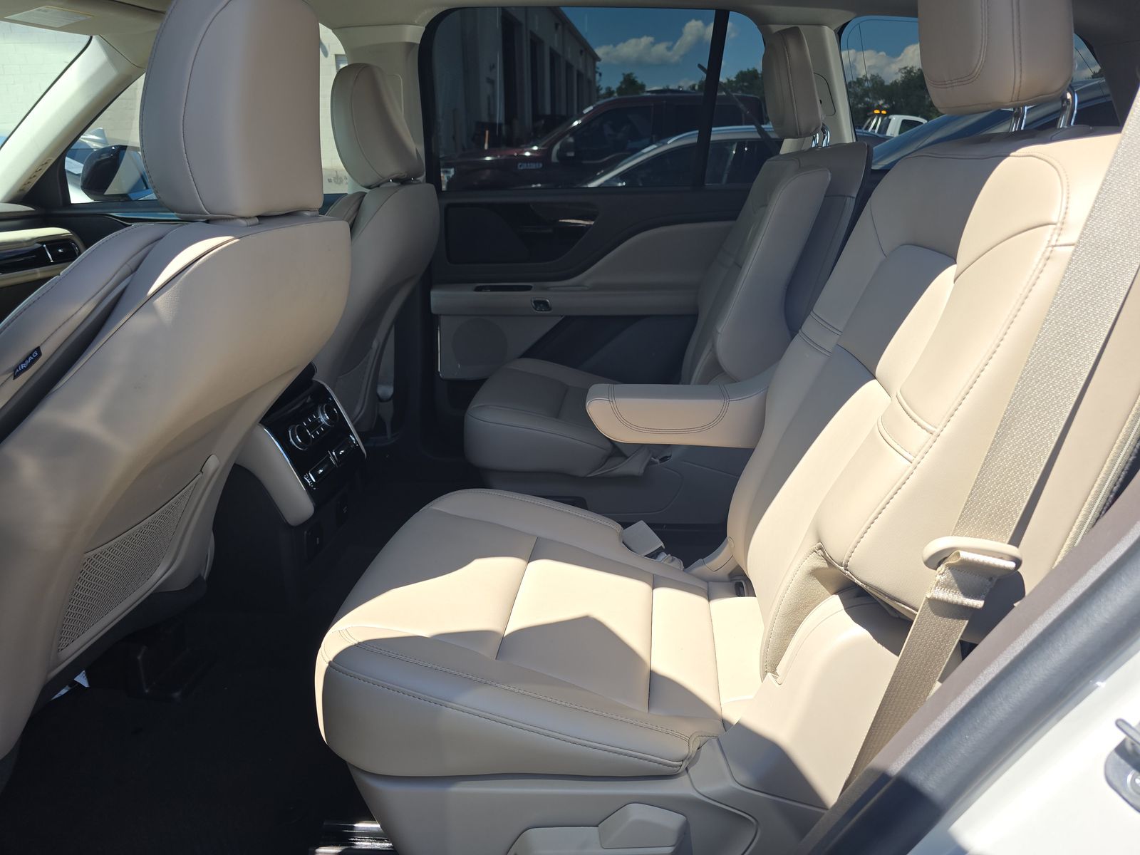 2023 Lincoln Aviator Standard AWD