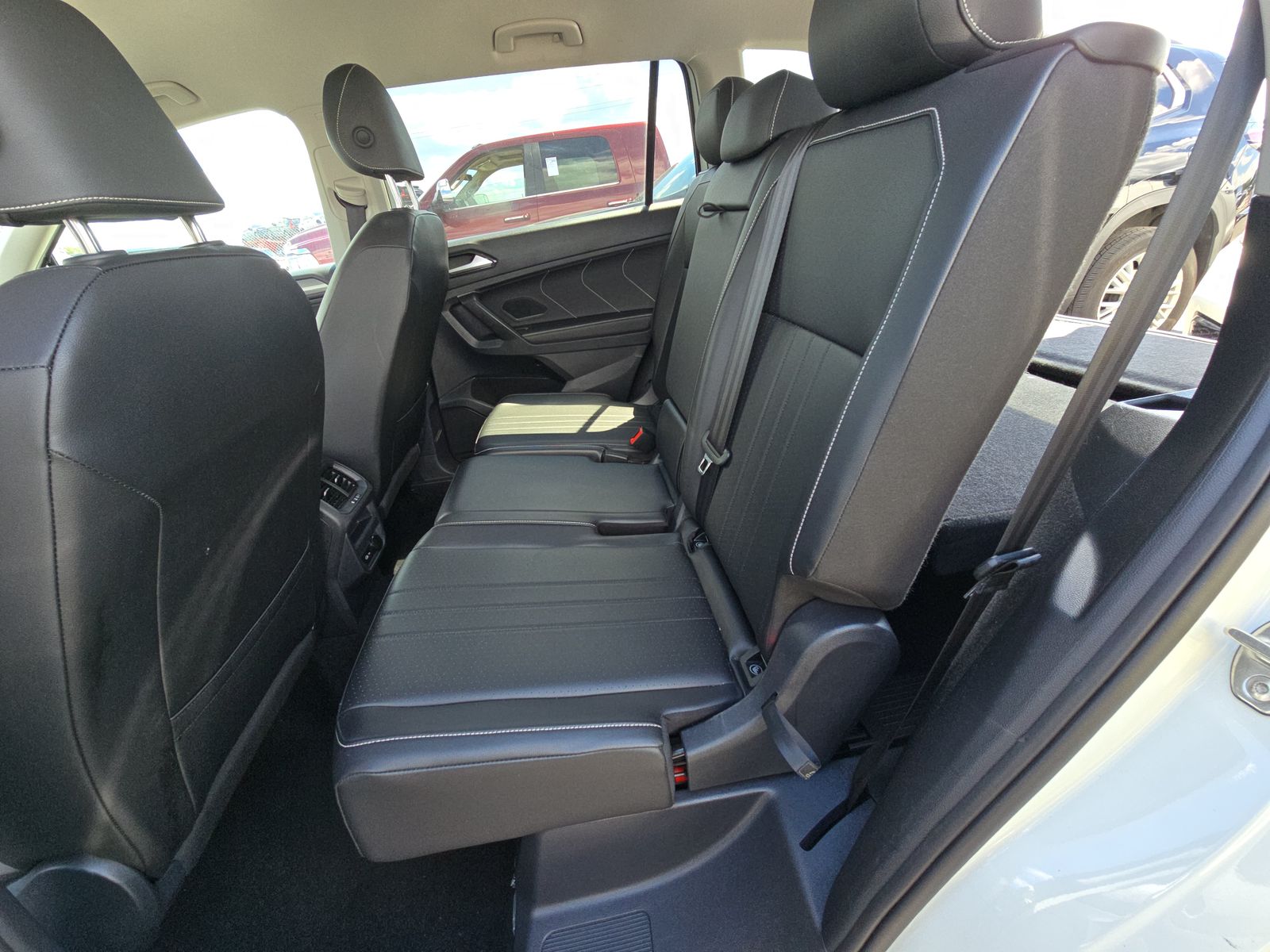 2024 Volkswagen Tiguan 2.0T SE FWD