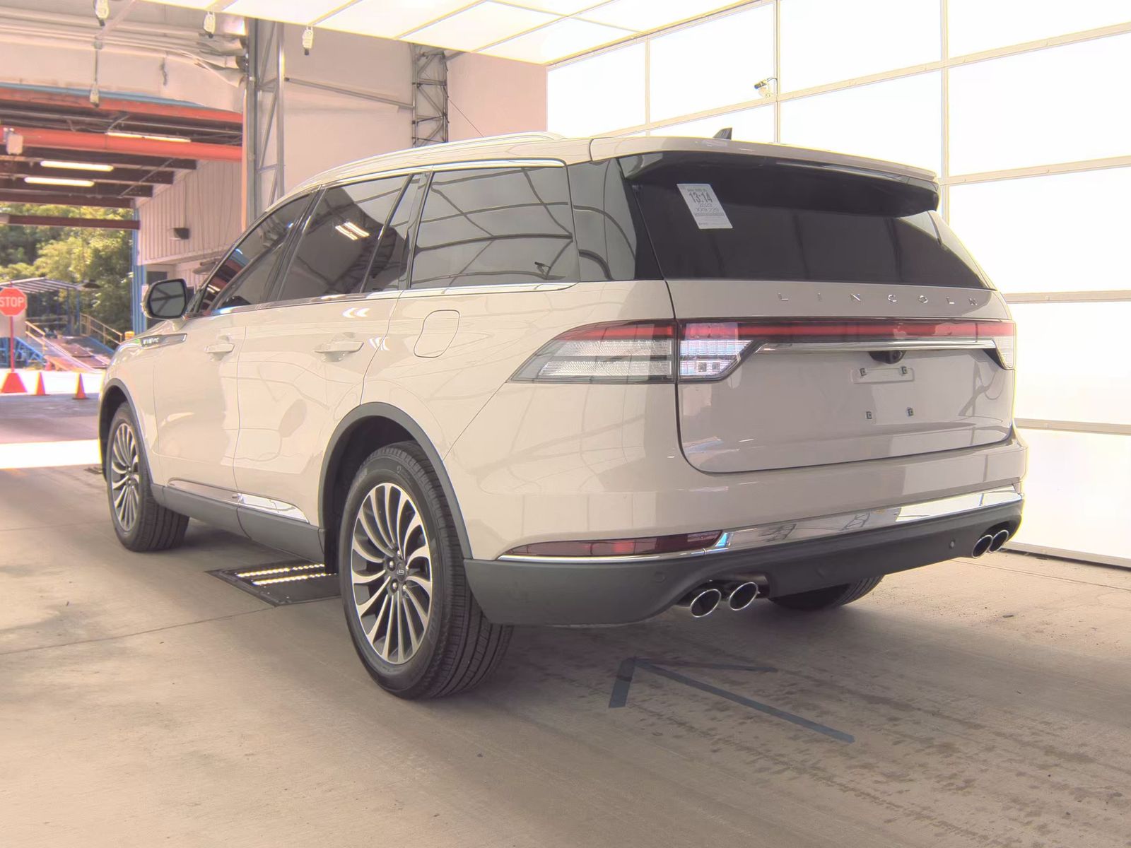 2023 Lincoln Aviator Standard AWD