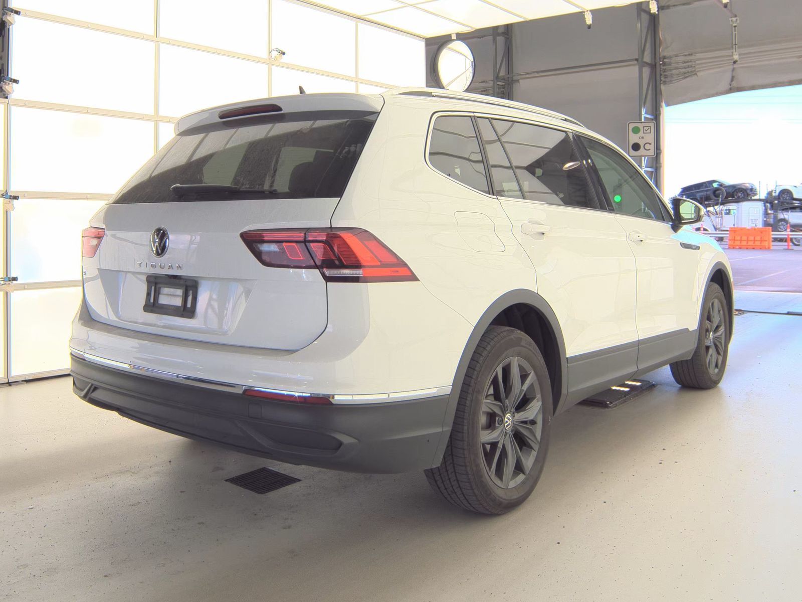 2024 Volkswagen Tiguan 2.0T SE FWD