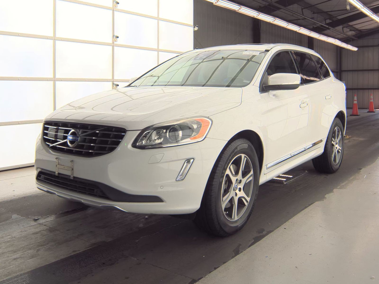 2015 Volvo XC60 T6 Platinum AWD