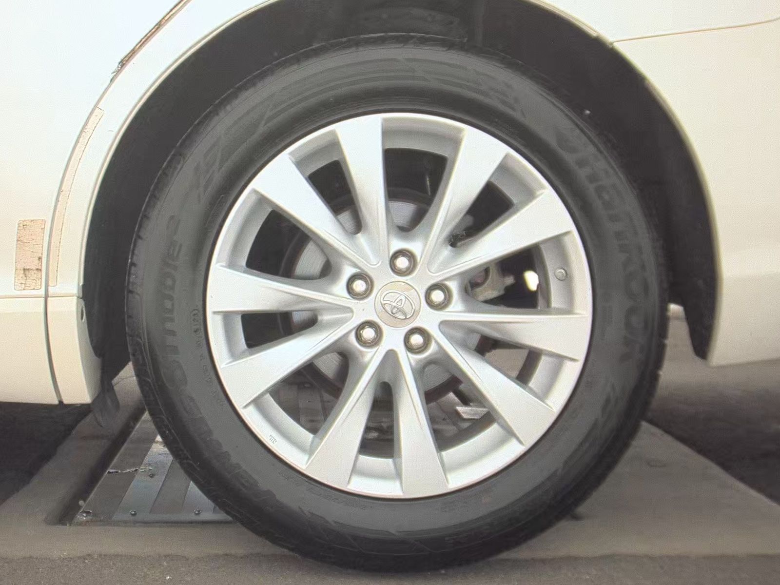 2014 Toyota Venza XLE FWD