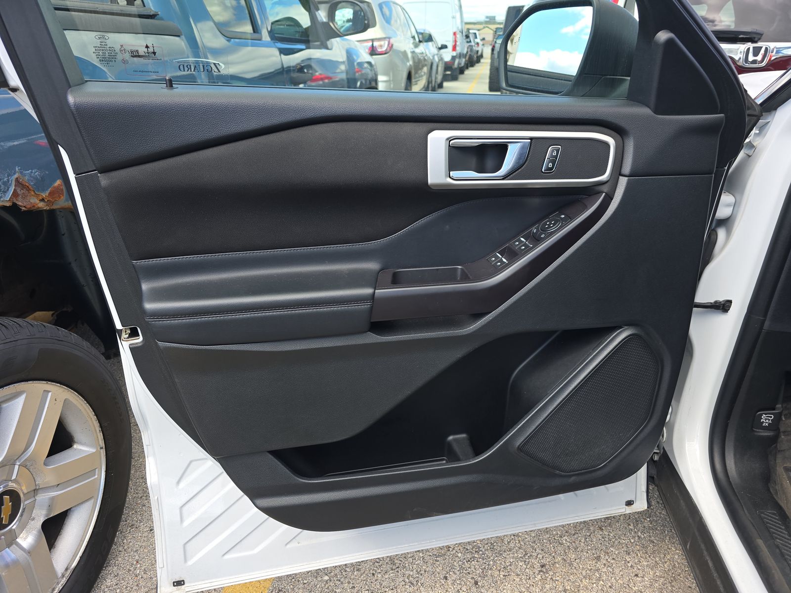 2020 Ford Explorer XLT AWD