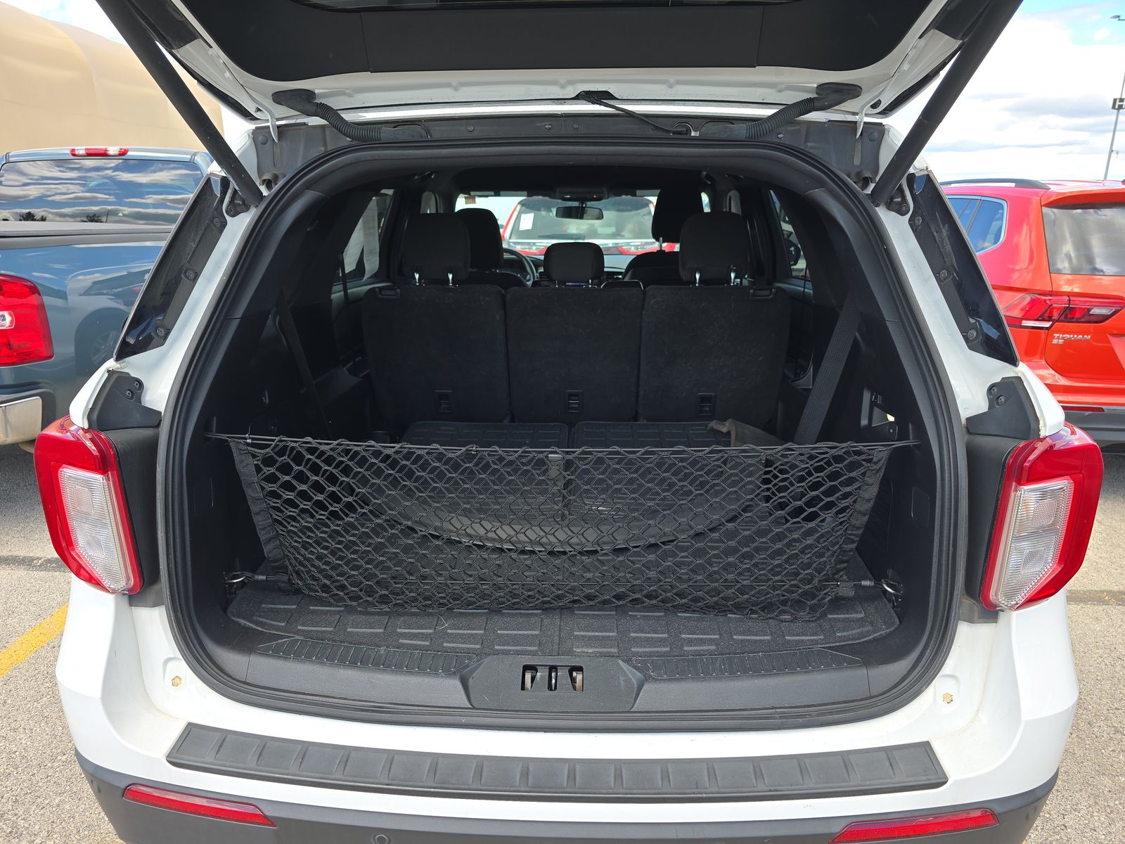 2020 Ford Explorer XLT AWD