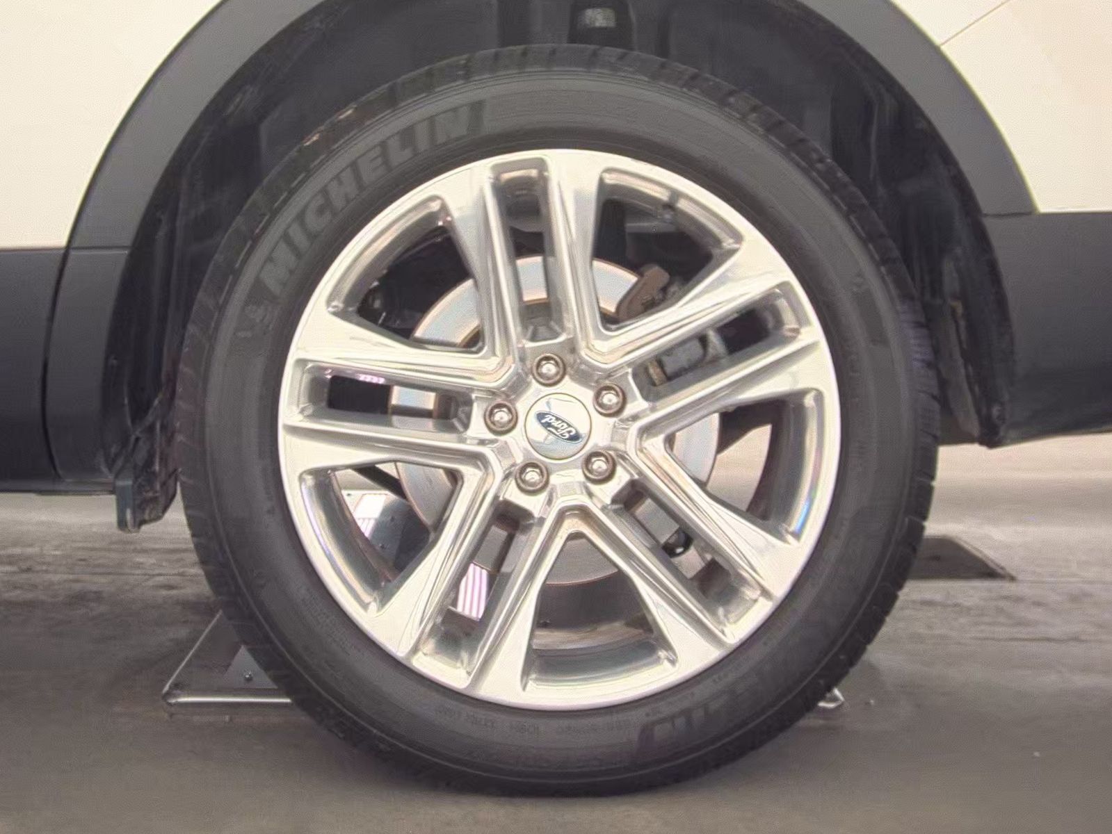 2016 Ford Explorer Limited FWD