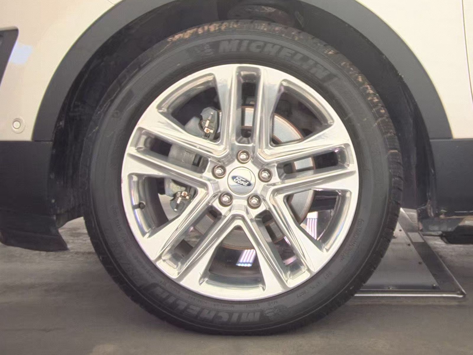 2016 Ford Explorer Limited FWD