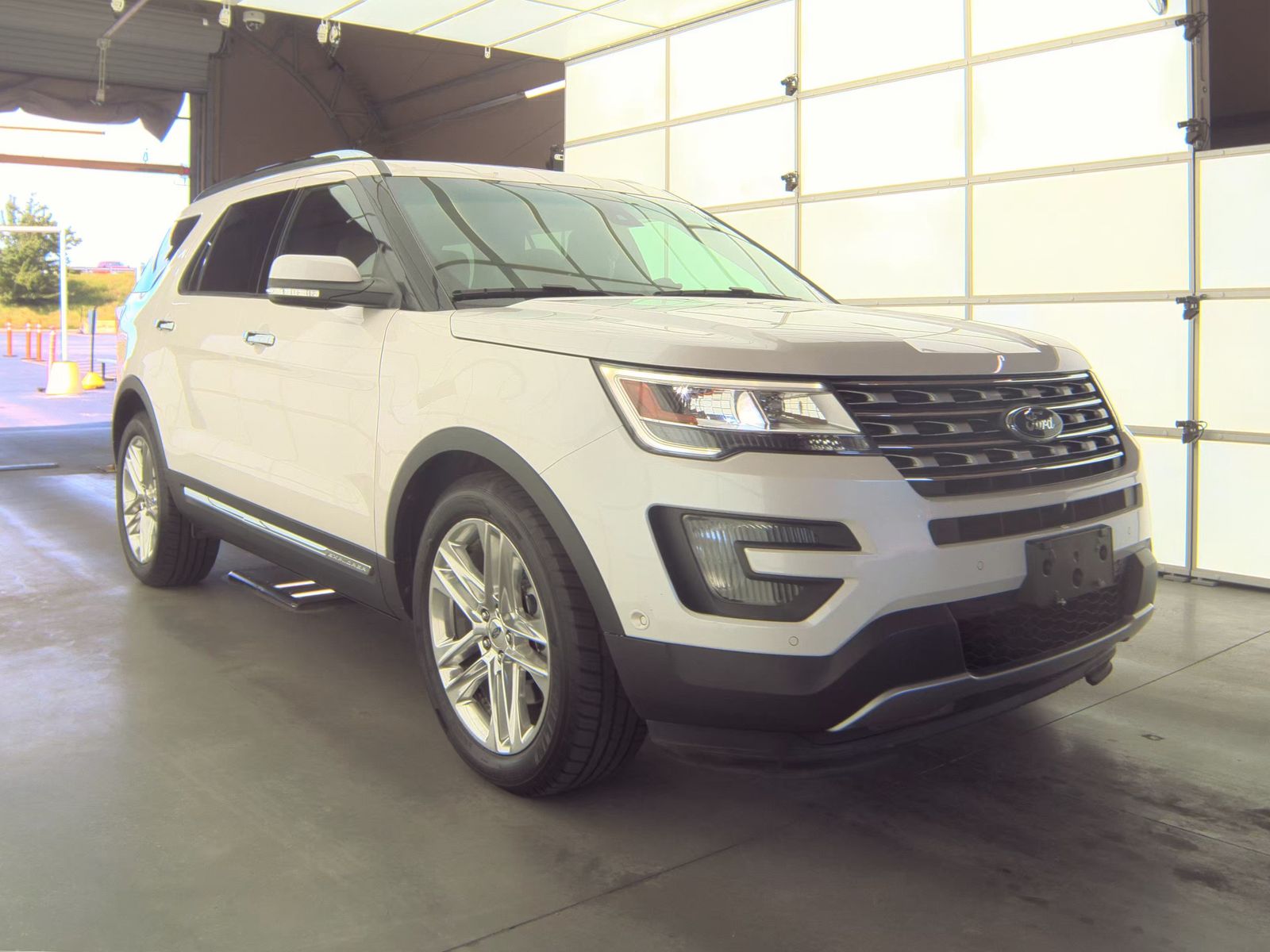 2016 Ford Explorer Limited FWD