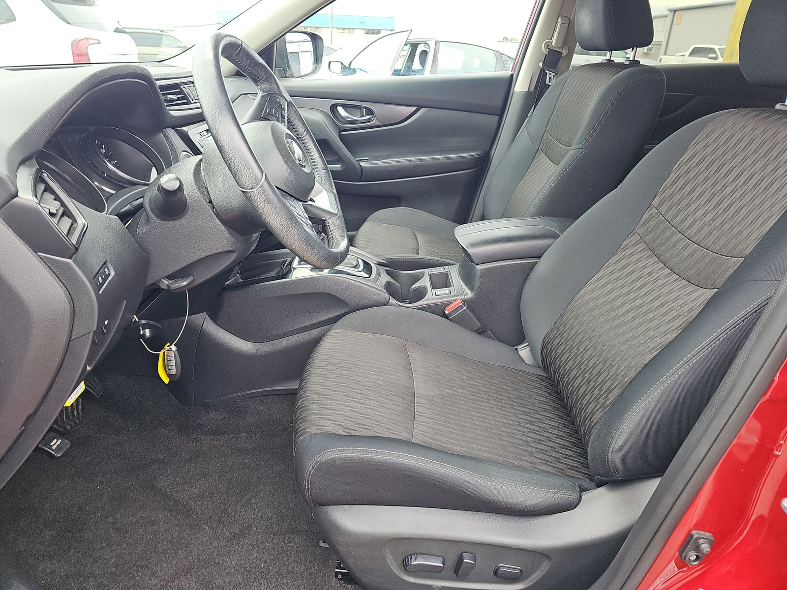 2018 Nissan Rogue SV FWD