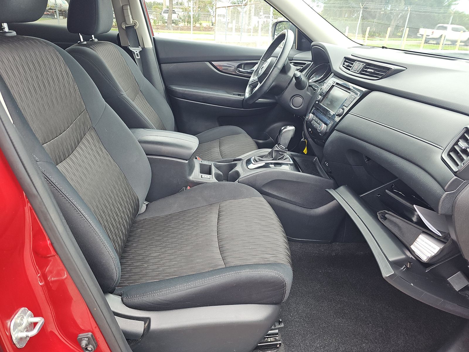 2018 Nissan Rogue SV FWD