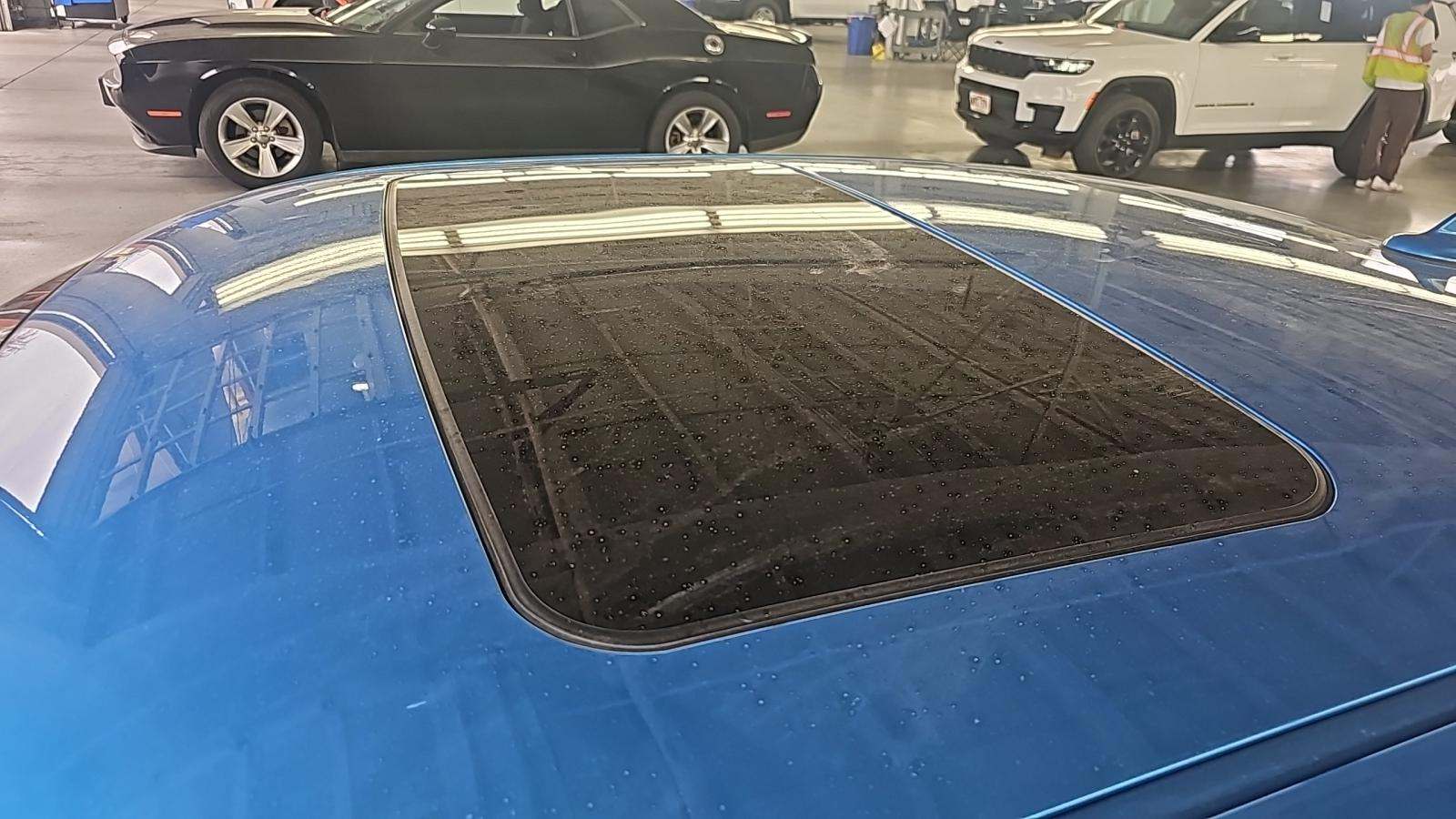 2023 Dodge Challenger R/T RWD