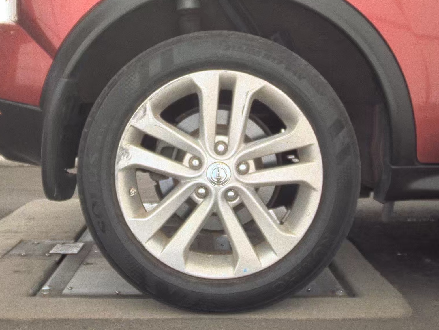 2014 Nissan JUKE SV FWD