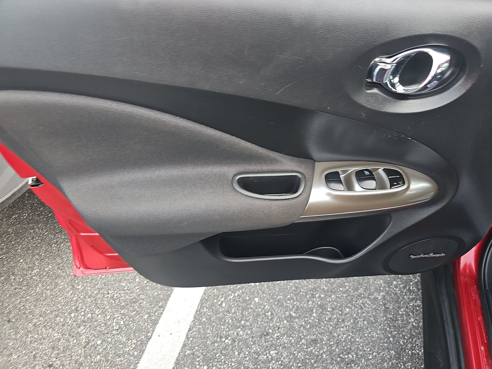 2014 Nissan JUKE SV FWD
