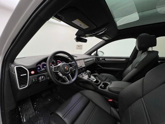 2022 Porsche Cayenne Platinum Edition AWD