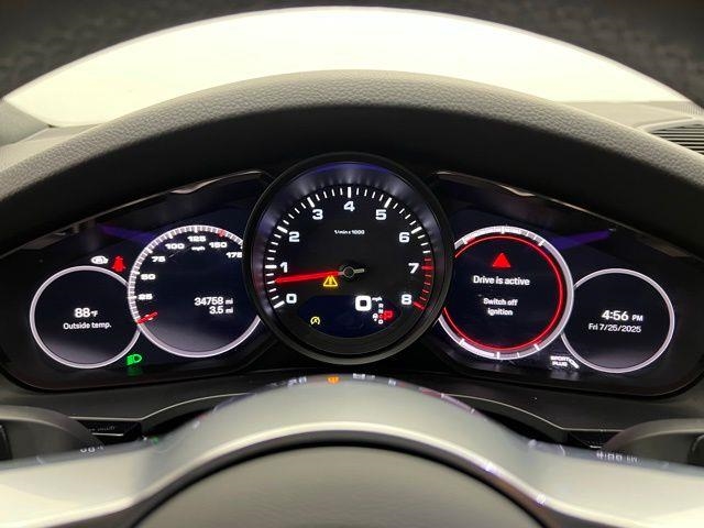 2022 Porsche Cayenne Platinum Edition AWD