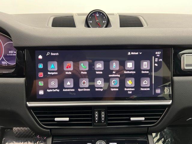 2022 Porsche Cayenne Platinum Edition AWD