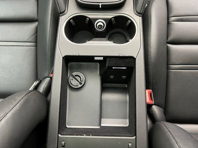 2022 Porsche Cayenne Platinum Edition AWD