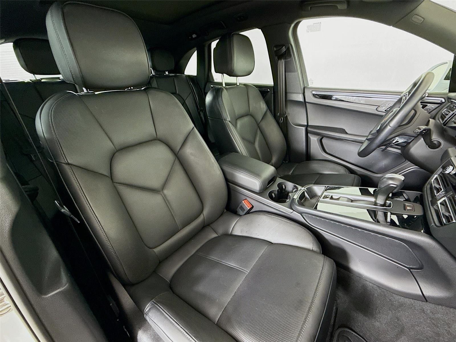 2024 Porsche Macan Base AWD