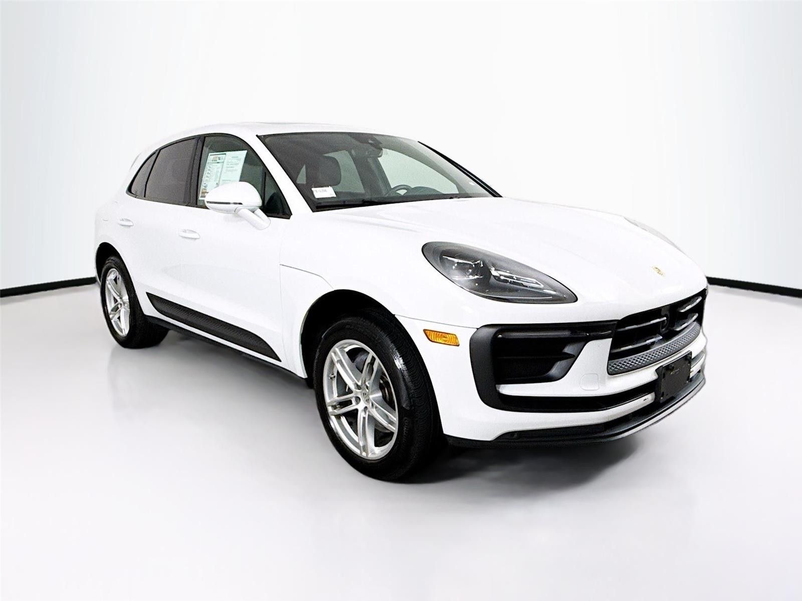 2024 Porsche Macan Base AWD
