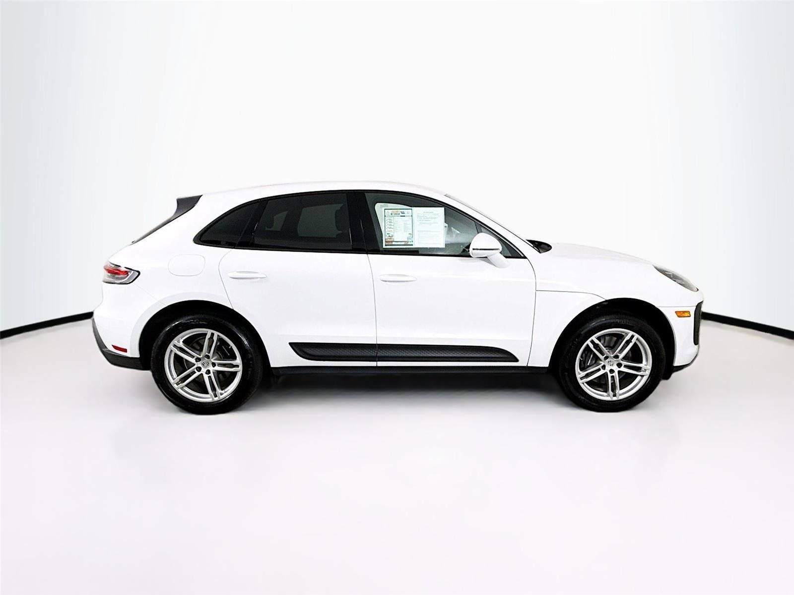 2024 Porsche Macan Base AWD