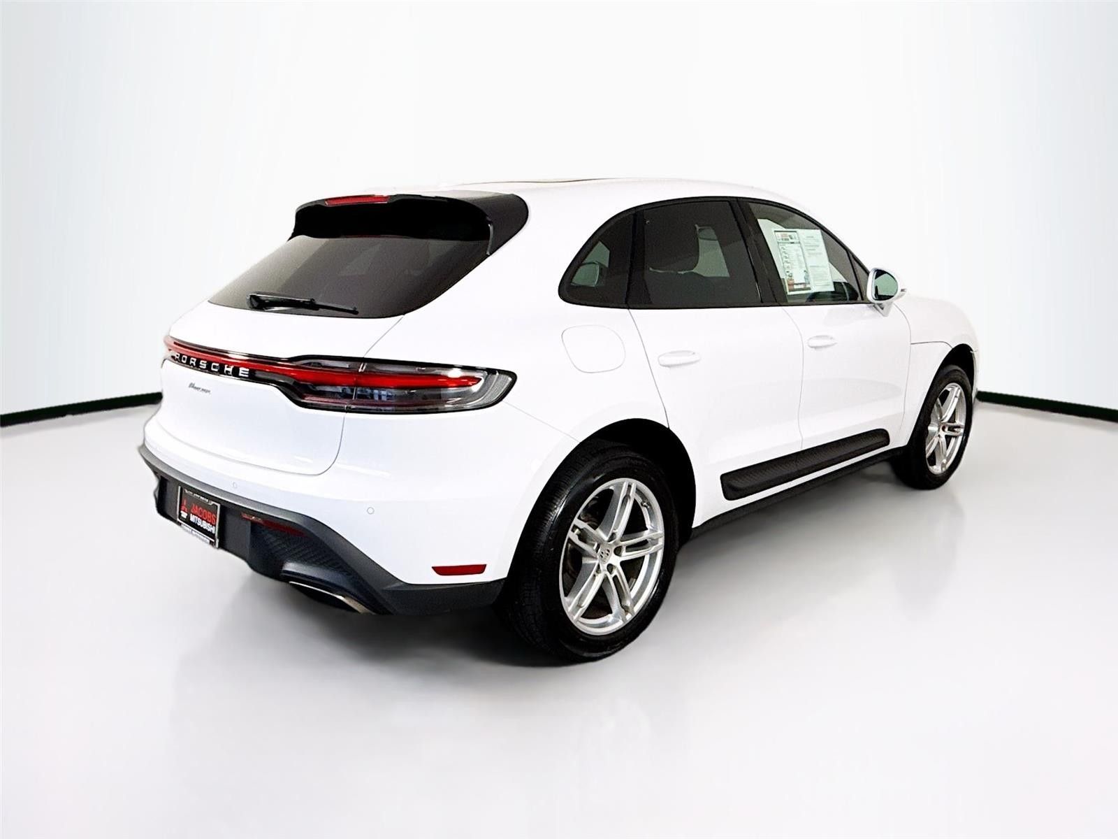 2024 Porsche Macan Base AWD