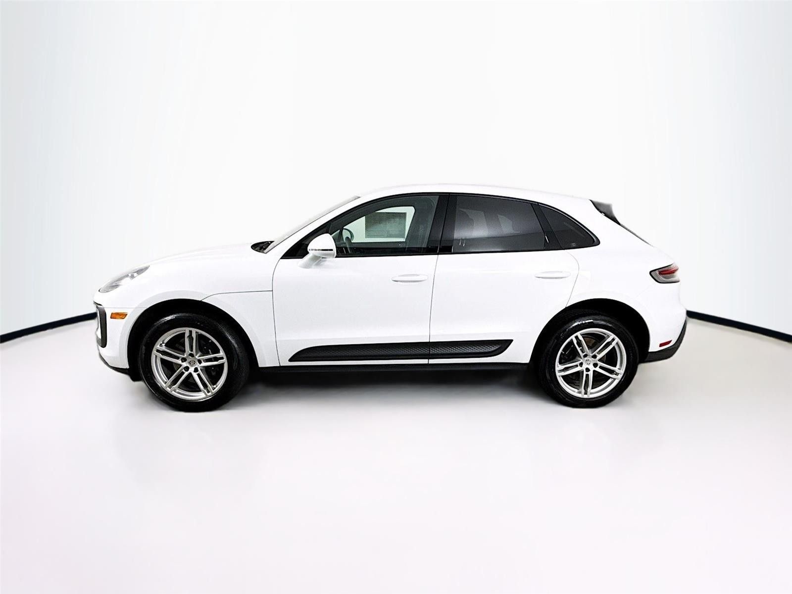 2024 Porsche Macan Base AWD