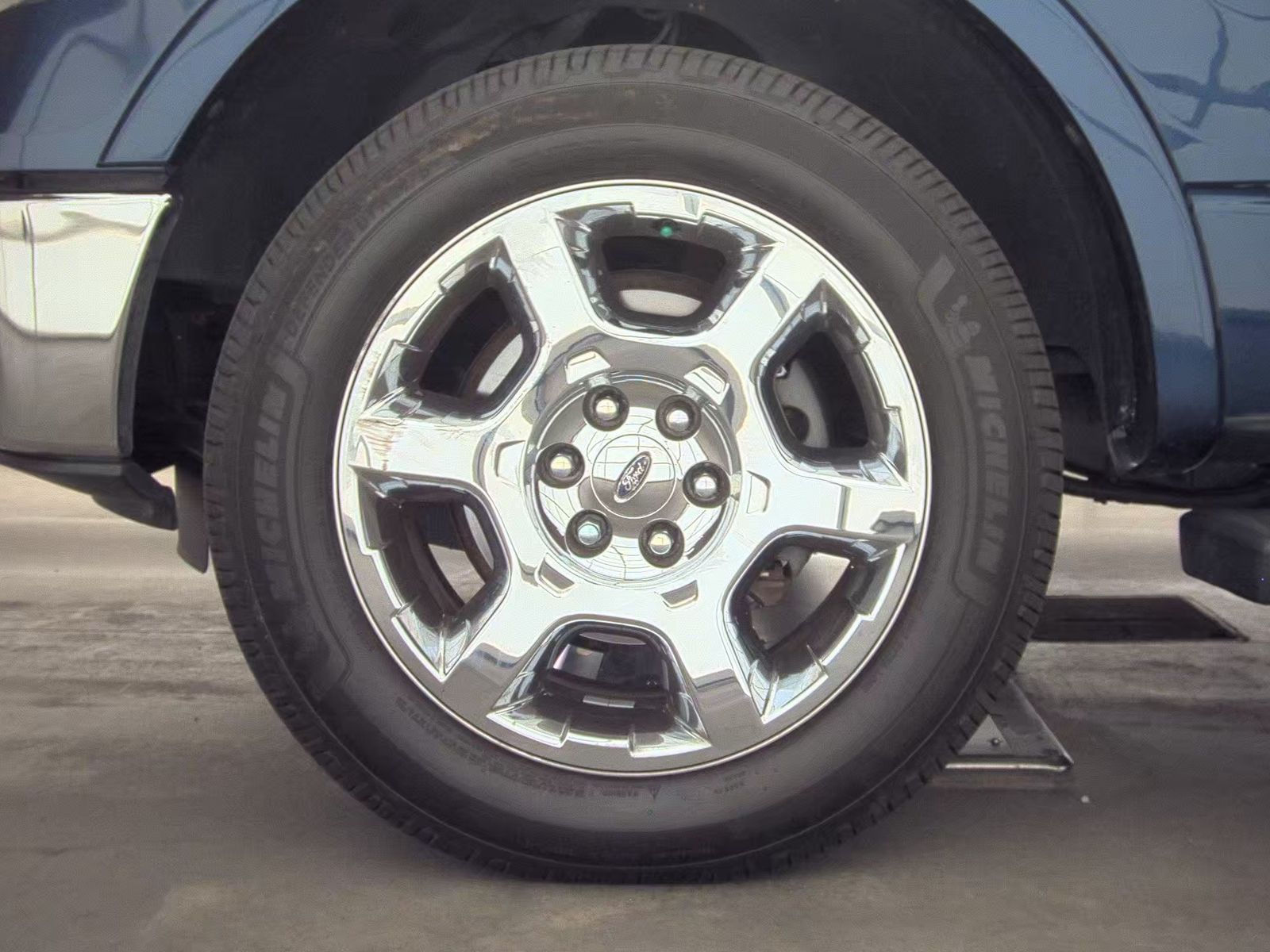 2013 Ford F-150 Lariat RWD