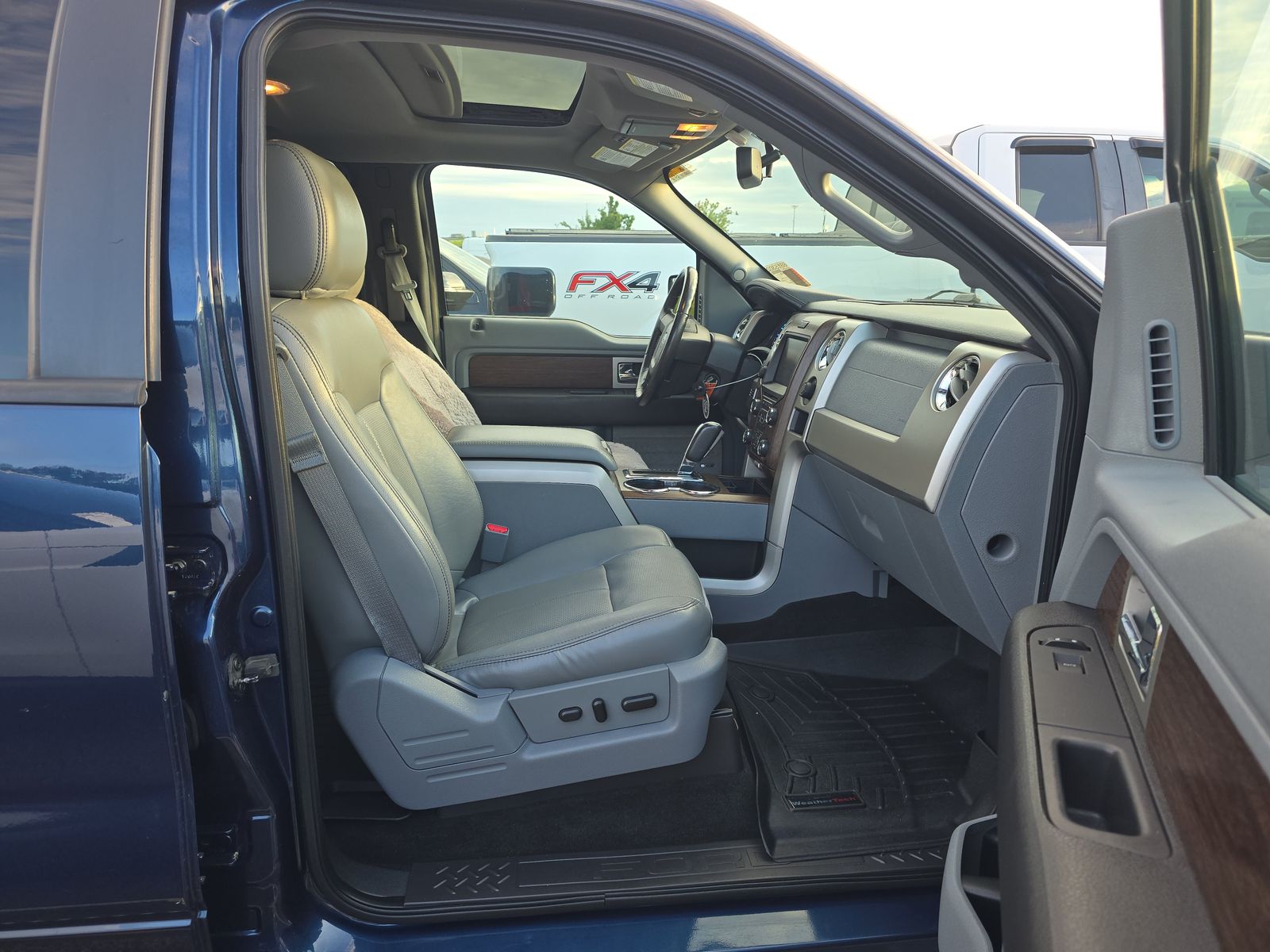 2013 Ford F-150 Lariat RWD