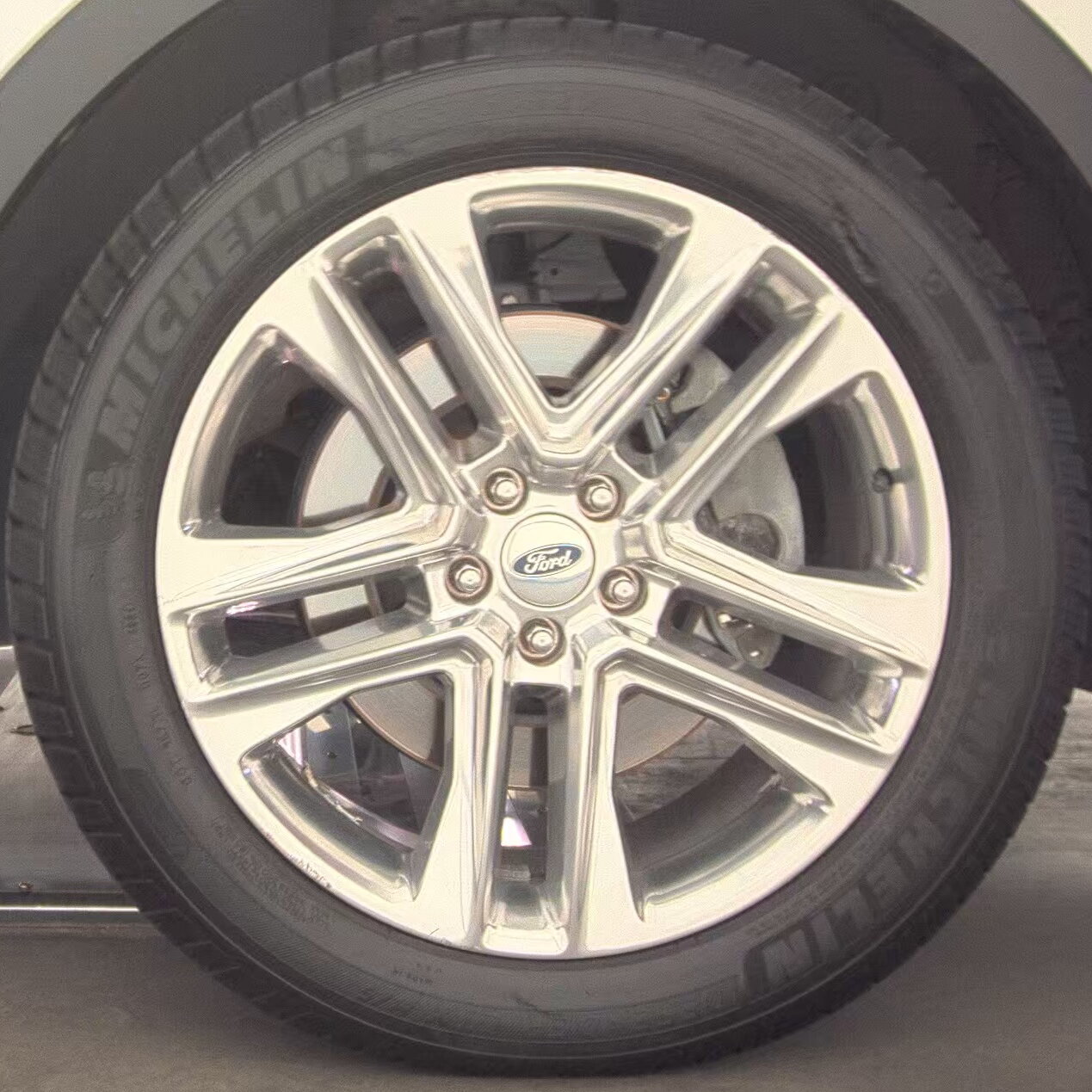 2016 Ford Explorer Limited FWD