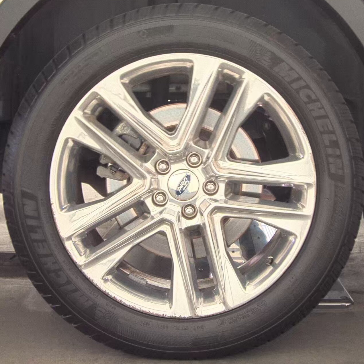 2016 Ford Explorer Limited FWD