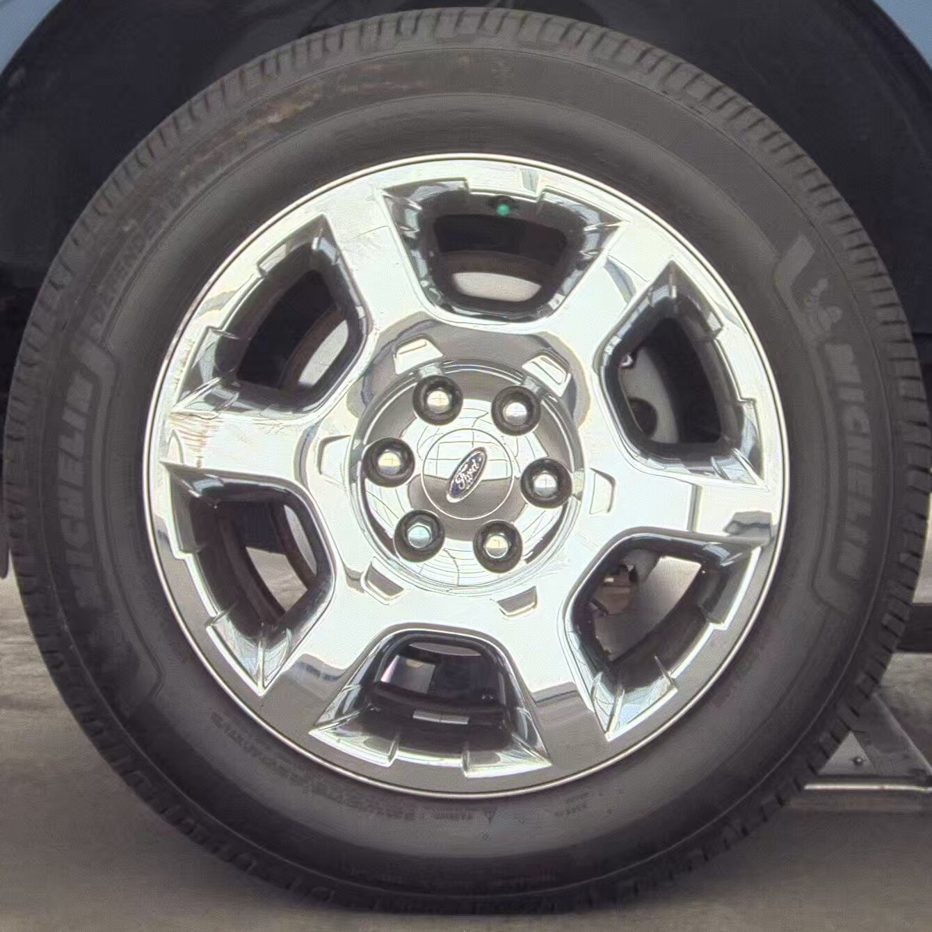 2013 Ford F-150 Lariat RWD