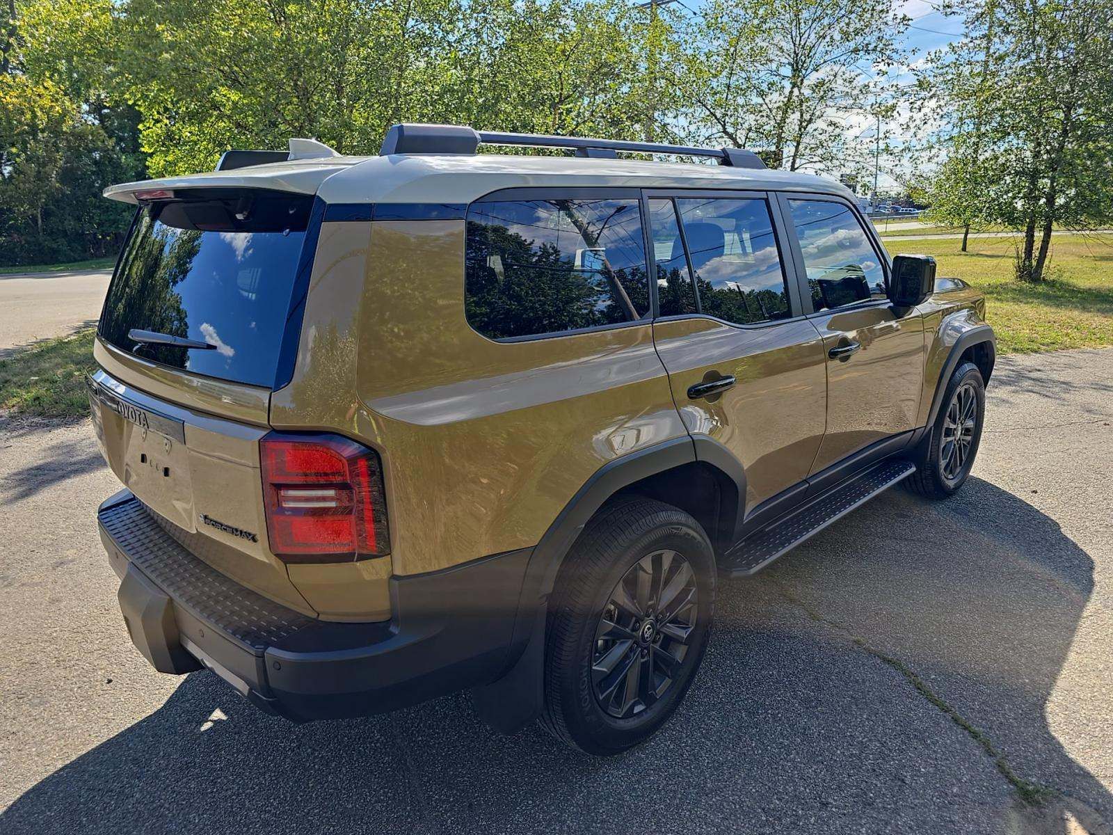 2025 Toyota Land Cruiser Base AWD