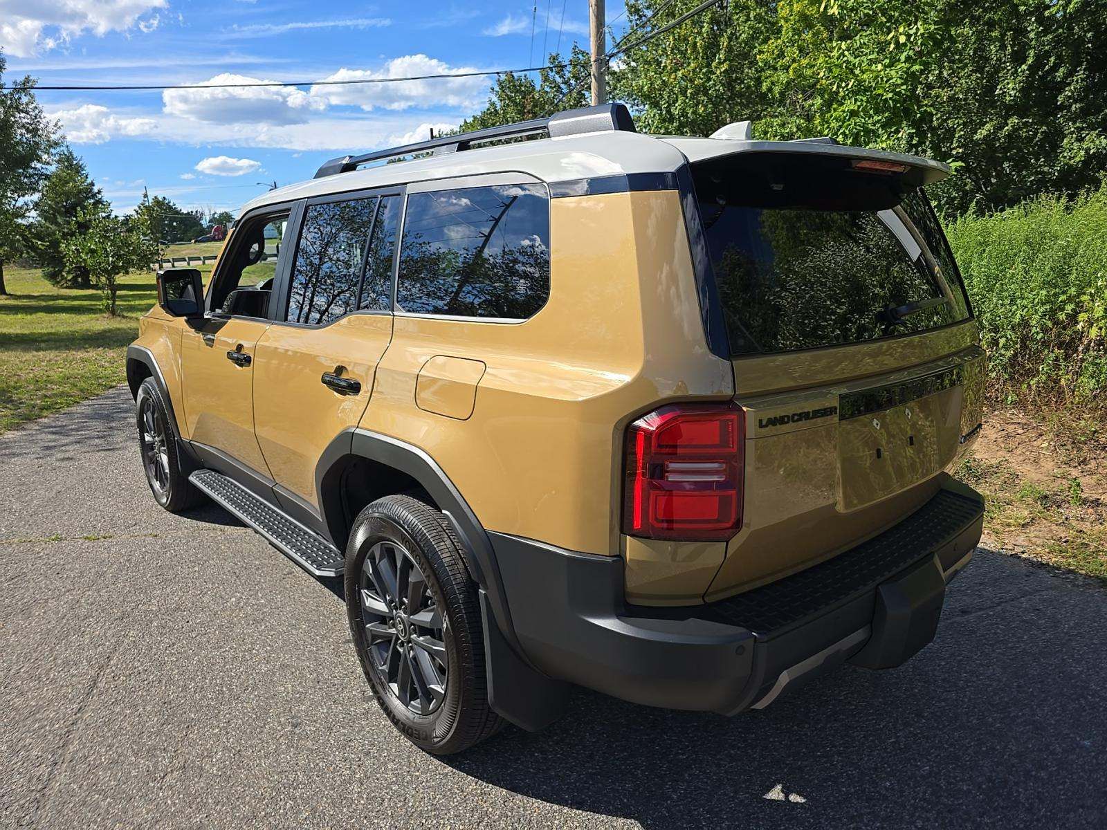 2025 Toyota Land Cruiser Base AWD