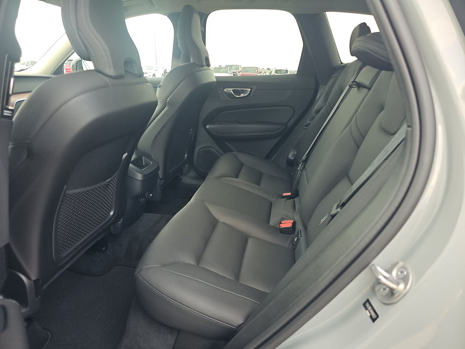 2024 Volvo XC60 B5 Plus AWD