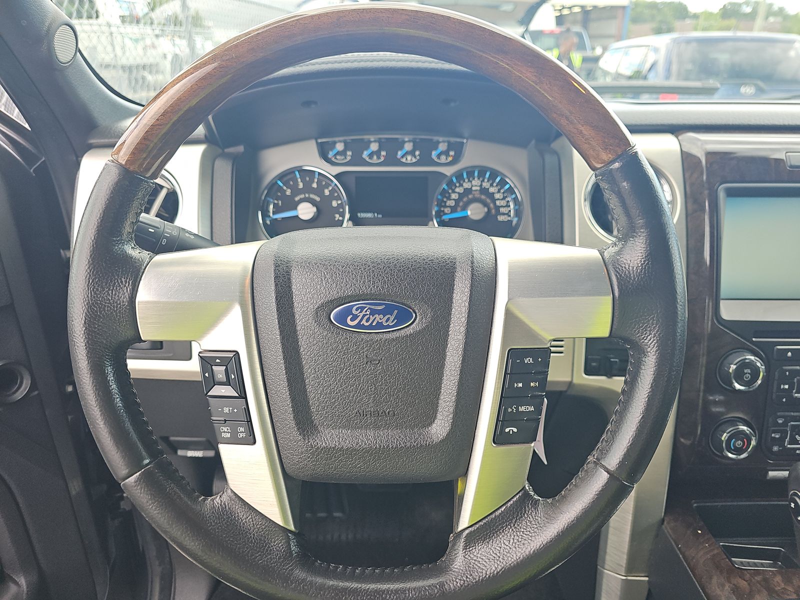 2014 Ford F-150 Platinum AWD