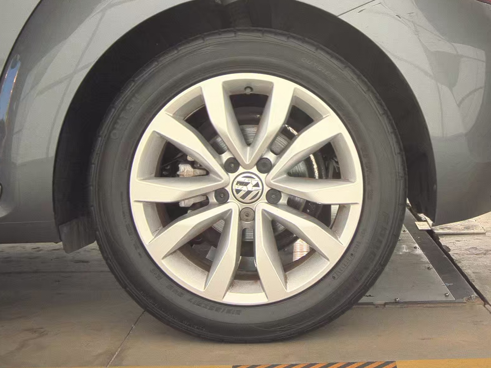 2015 Volkswagen Beetle 2.0L TDI FWD