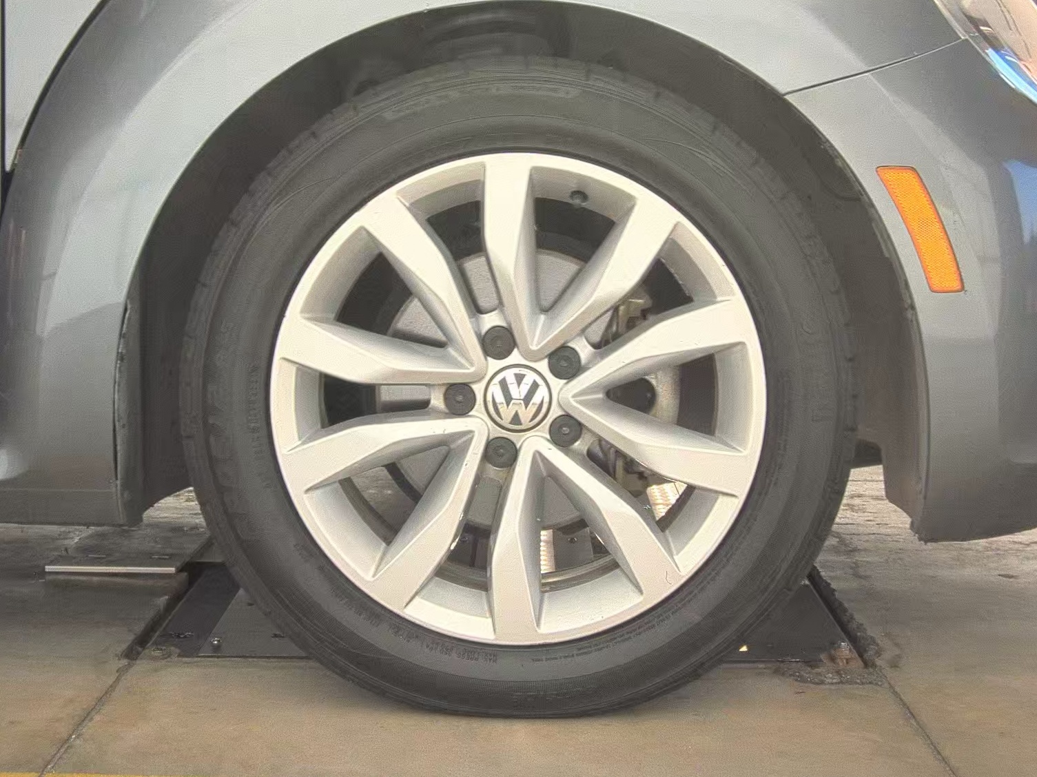 2015 Volkswagen Beetle 2.0L TDI FWD