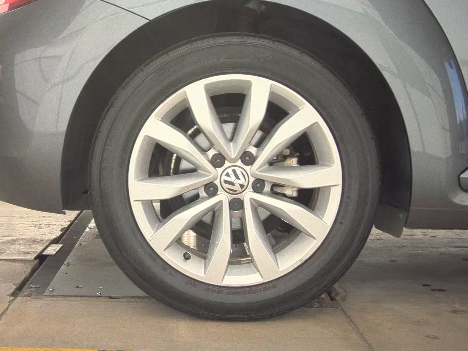 2015 Volkswagen Beetle 2.0L TDI FWD