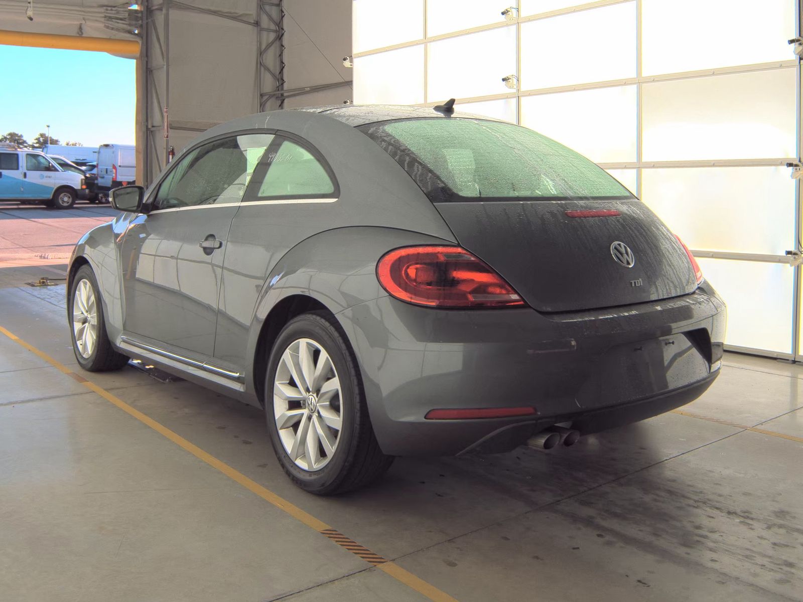 2015 Volkswagen Beetle 2.0L TDI FWD