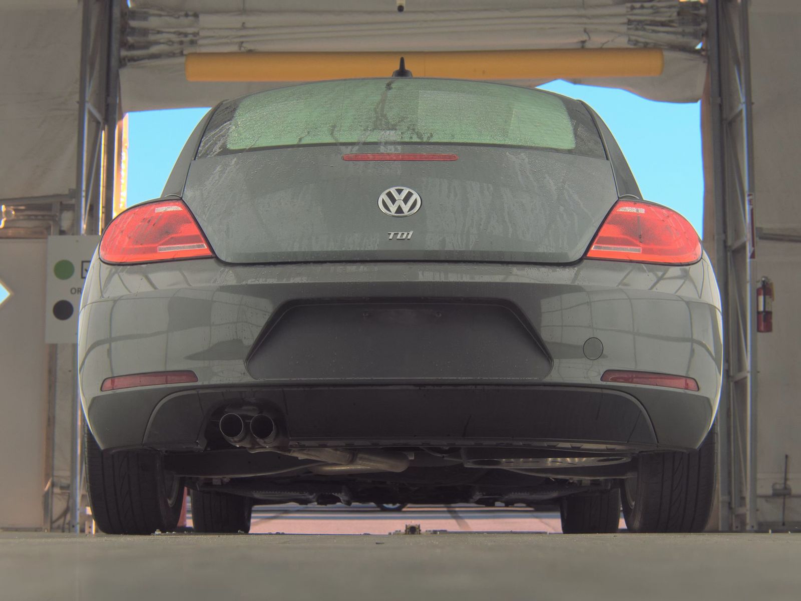 2015 Volkswagen Beetle 2.0L TDI FWD