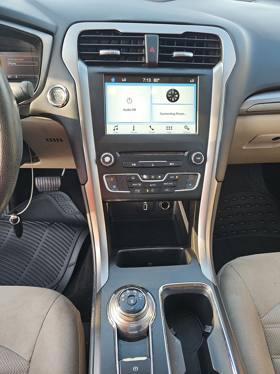 2018 Ford Fusion SE FWD