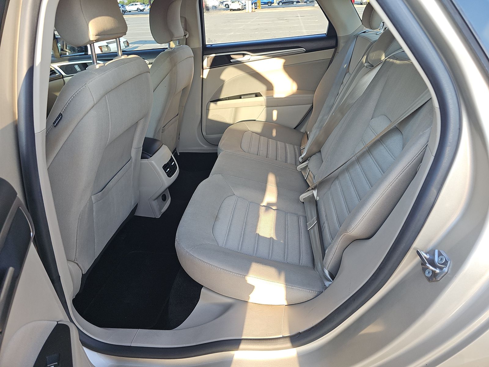 2018 Ford Fusion SE FWD