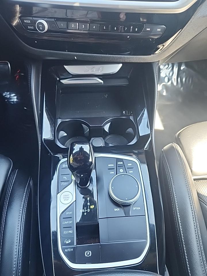 2023 BMW X4 xDrive30i AWD